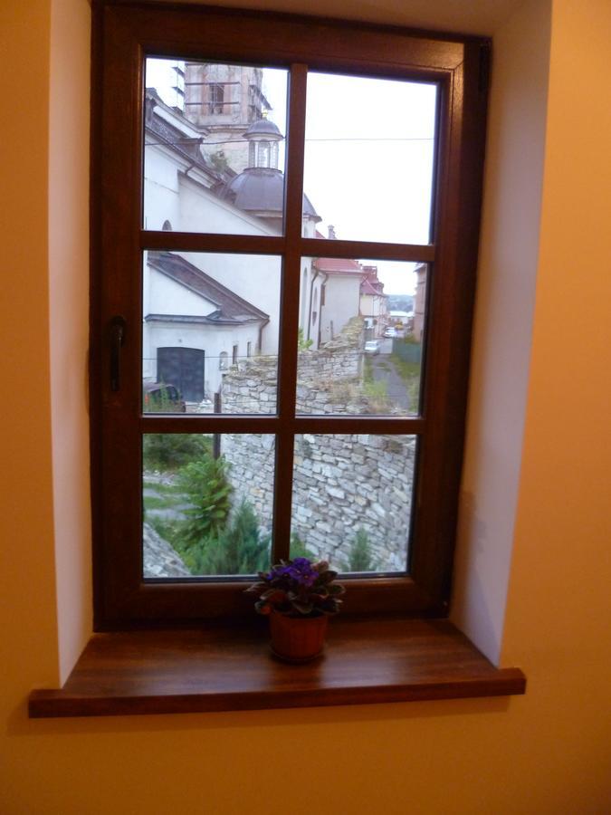 Home Hotel Kamyanets-Podilski Dış mekan fotoğraf