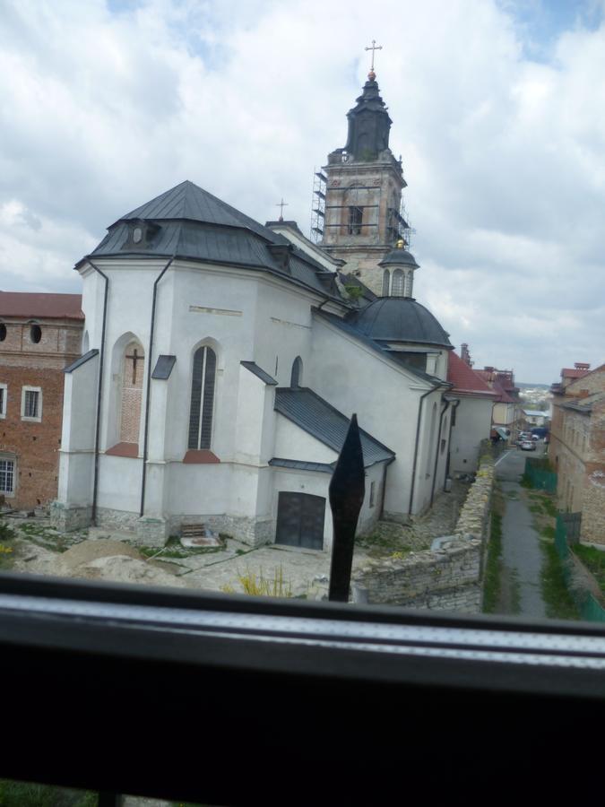 Home Hotel Kamyanets-Podilski Dış mekan fotoğraf
