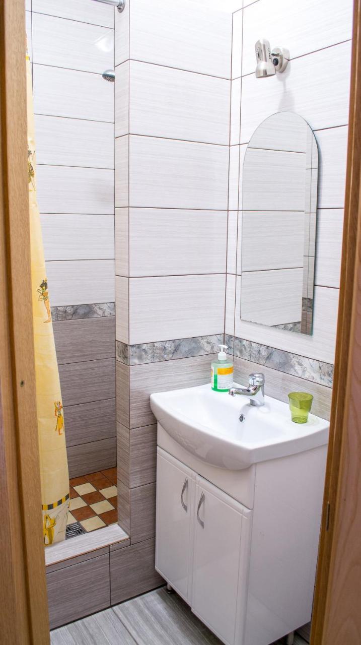 Home Hotel Kamyanets-Podilski Dış mekan fotoğraf